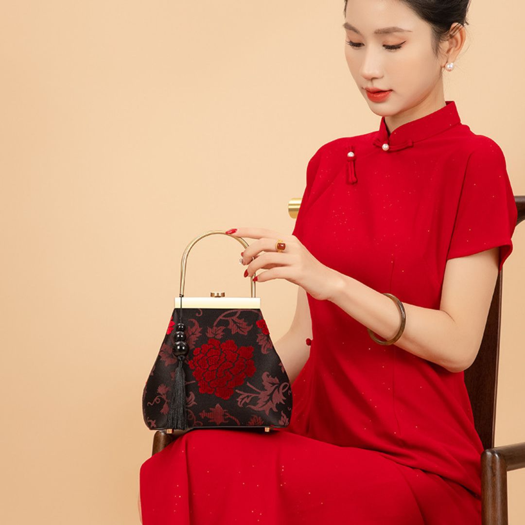 Élégance Souveraine Handbag