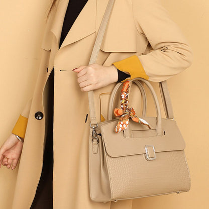 Sable Éclat Handbag