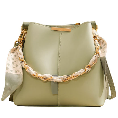 Charme Éternel Handbag