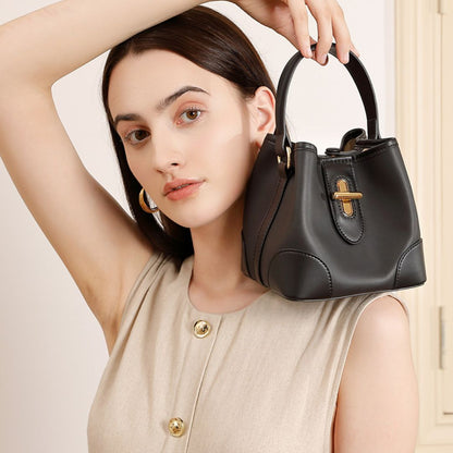 Lumière Muse Handbag