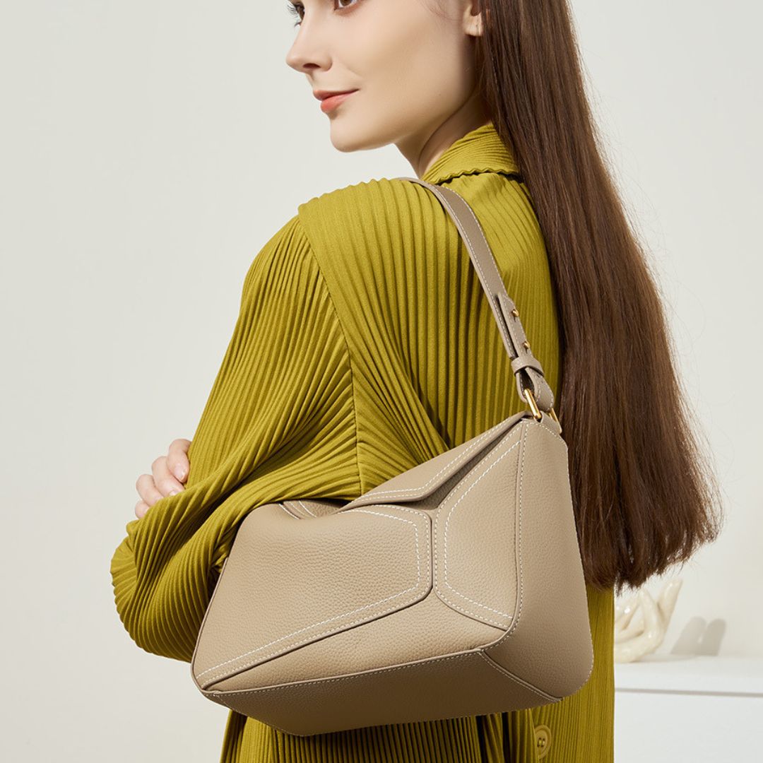 Belle Allure Handbag