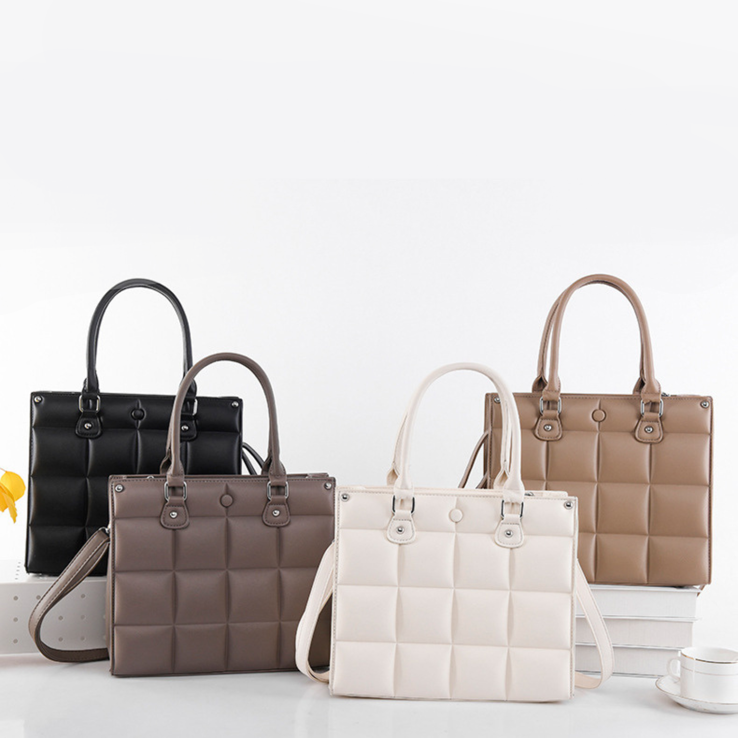 Grâce Souveraine Handbag