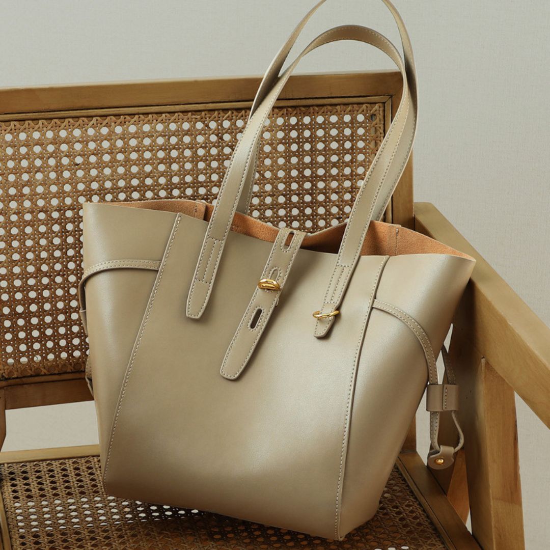 Lueur de Lune Handbag