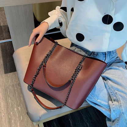 Nuit de Satin Handbag