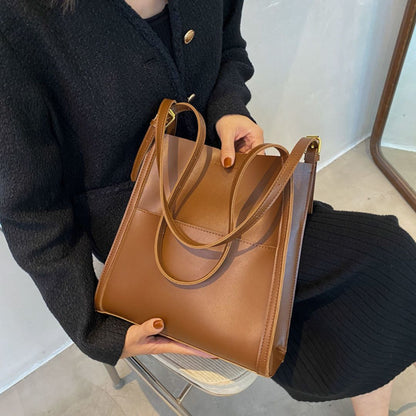 Charme Royal Handbag