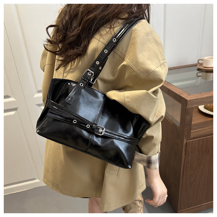 Amour Tressé Handbag