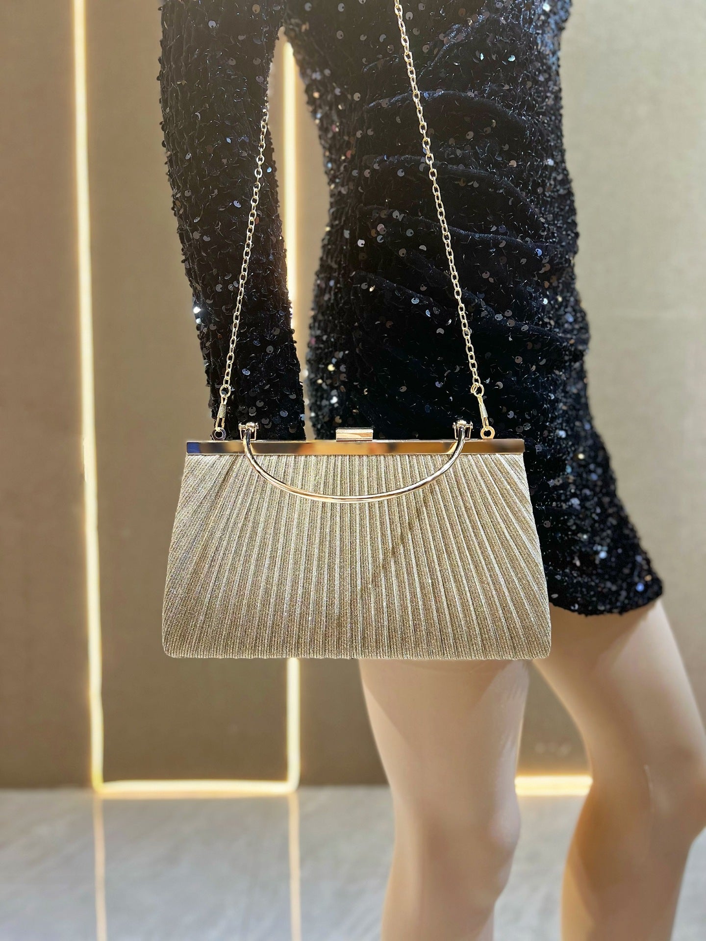 Manor Lumen Handbag