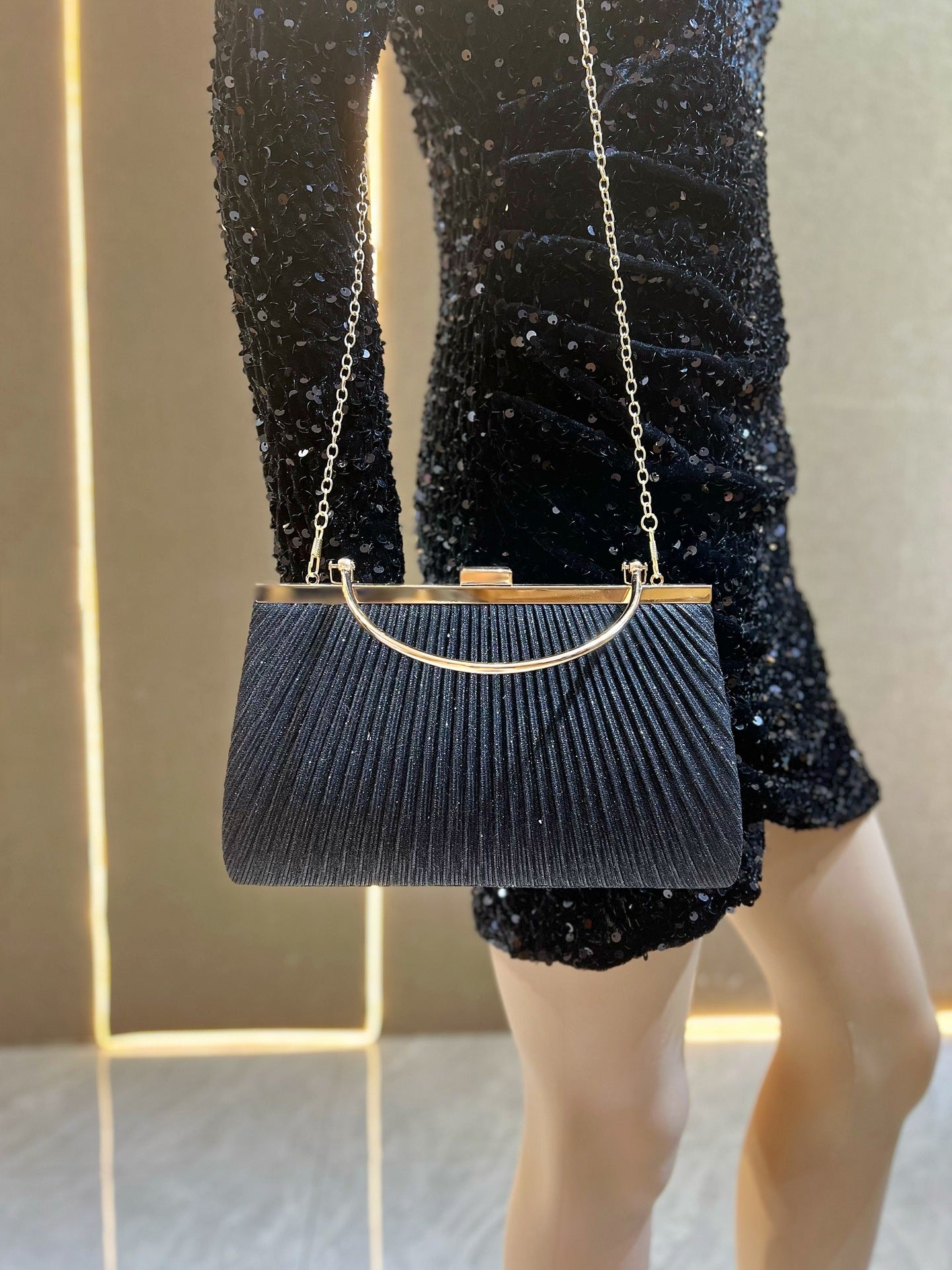 Manor Lumen Handbag