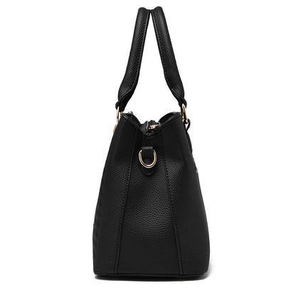 Elizabeth Shoulder Bag