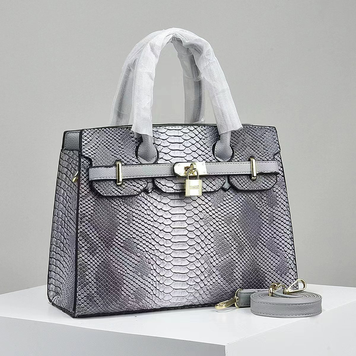Aura Velvet Handbag