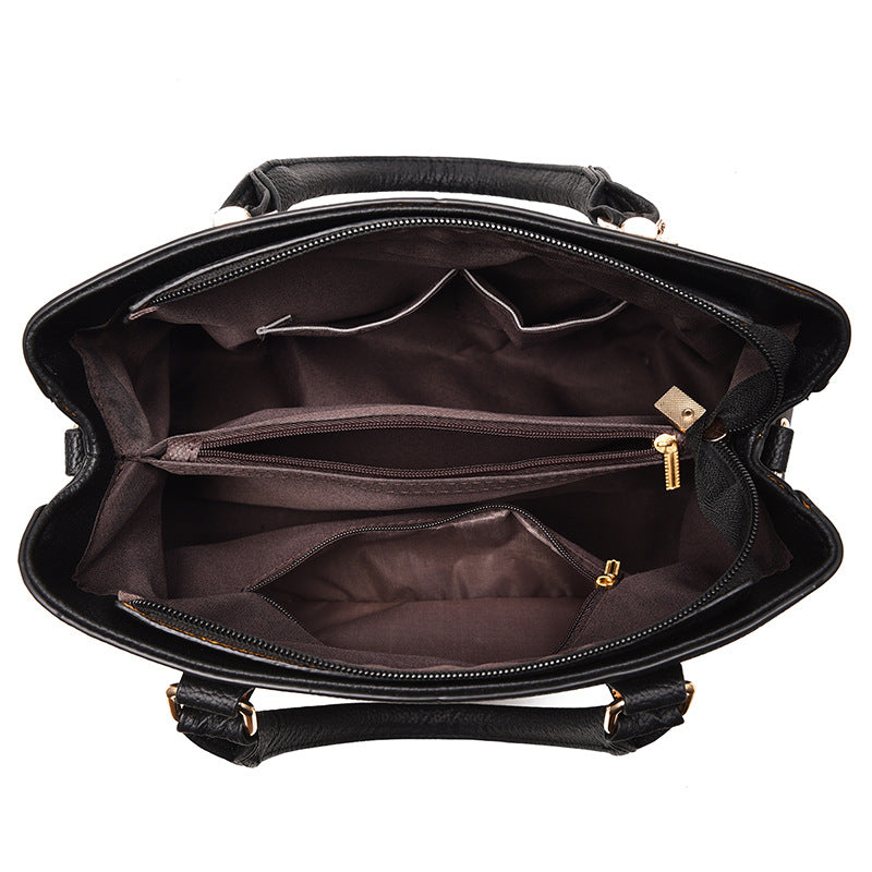 Elizabeth Shoulder Bag