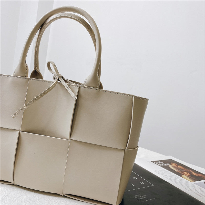 Zarah Tote Bag